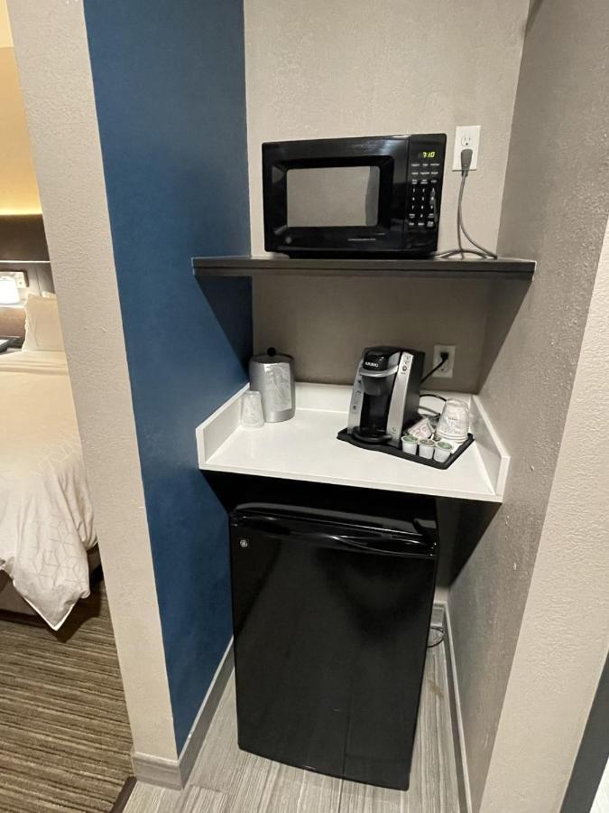 Holiday Inn Express Hotel And Suites Ada By Ihg Luaran gambar