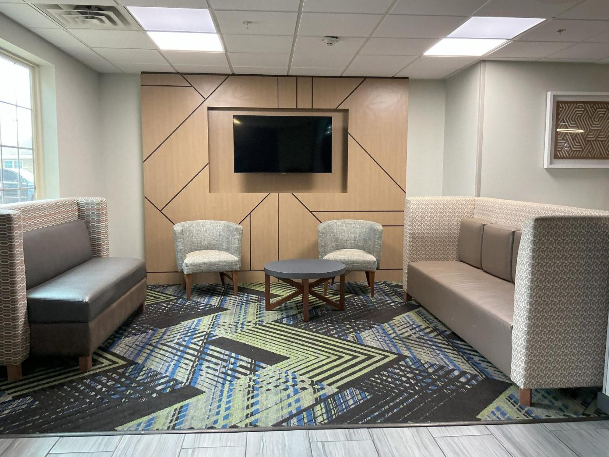 Holiday Inn Express Hotel And Suites Ada By Ihg Luaran gambar