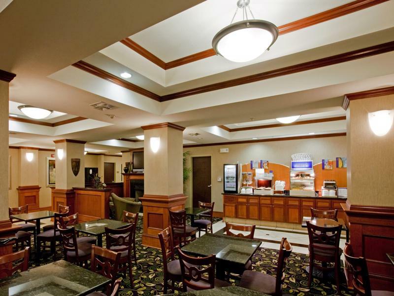 Holiday Inn Express Hotel And Suites Ada By Ihg Luaran gambar